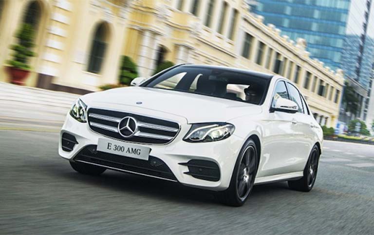 Thông tin chi tiết Mercedes-Benz E300 AMG và hướng dẫn sử dụng tính năng