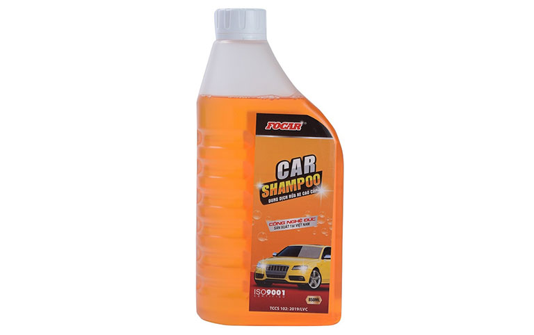 dung-dich-bot-rua-xe-o-to-focar-car-shampoo-1