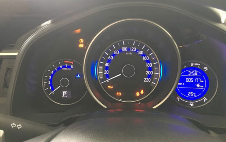 honda-jazz-vx-2020-7