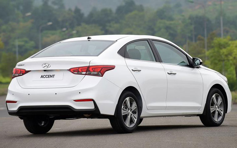 hyundai-accent-1-4-at-2020-sl-4