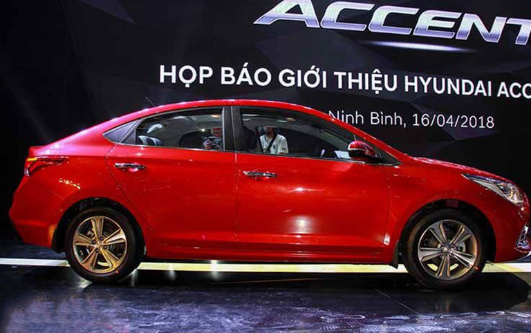 hyundai-accent-1-4at-ban-dac-biet-4