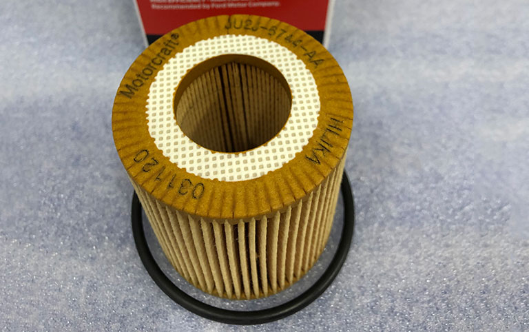 loc-dau-nhot-dong-co-xe-ford-ranger-ford-everest-2012-2020-3