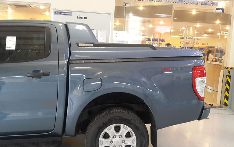 nap-thung-thap-ford-ranger-op-tao-dang-the-thao-3
