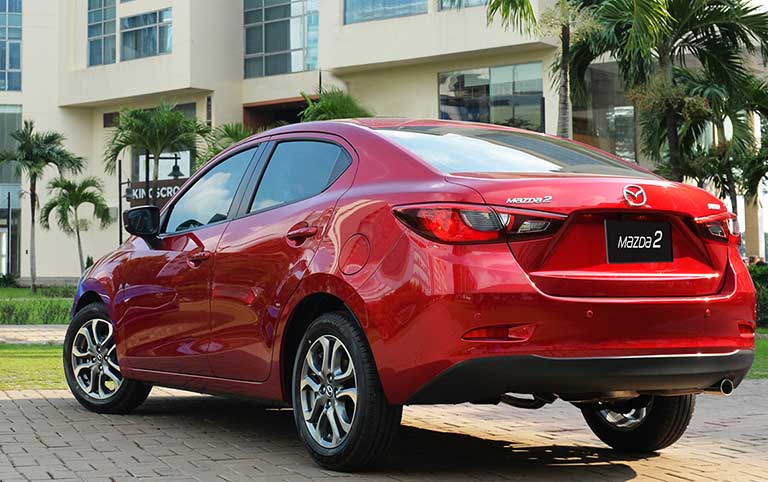mazda-2-sedan-2019-9
