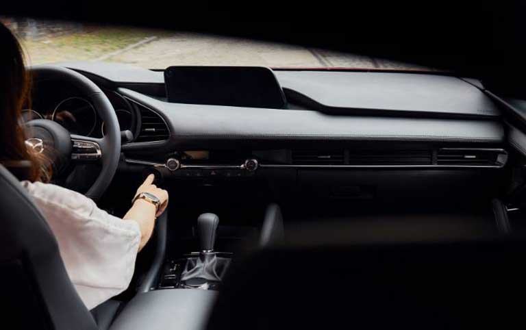 mazda-3-luxury-sedan-1-5l-2019-9