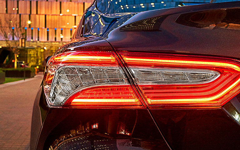 toyota-camry-2019-12
