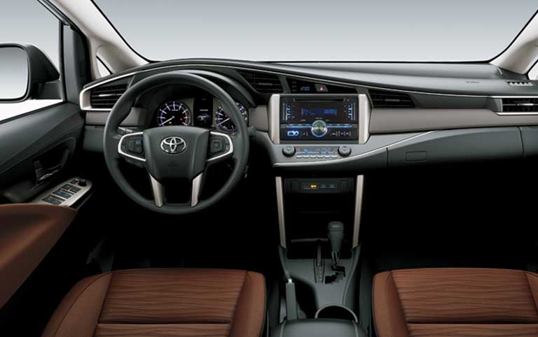 toyota-innova-g-2-0at-2019-9