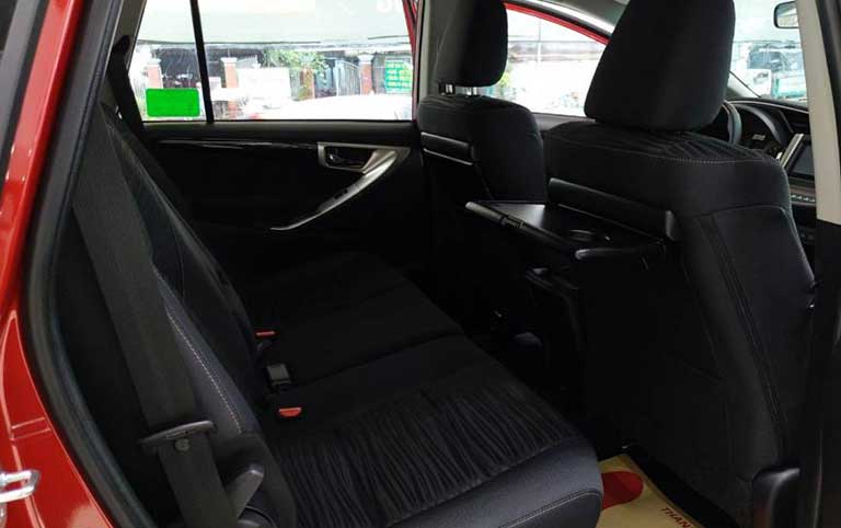 toyota-innova-venturer-2019-sl-6