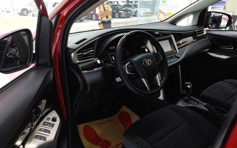 toyota-innova-venturer-2019-8