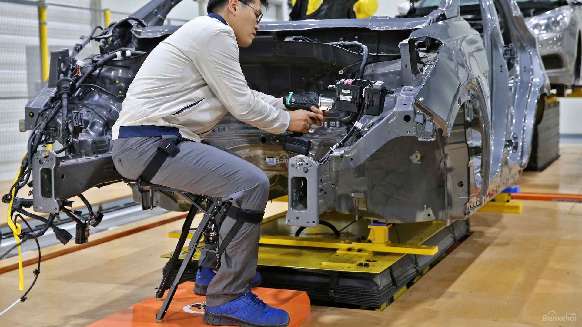 Hyundai, Kia hợp tác phát triển công nghệ robot trợ lực trong ngành sản xuất ô tô
