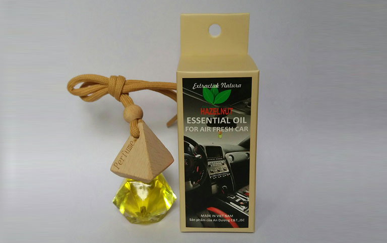 tinh-dau-thom-treo-o-to-hazelnut-sl-1